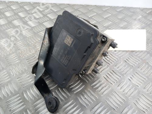 Used ABS pump RENAULT MEGANE III Hatchback (BZ0/1_, B3_) 1.5 dCi (BZ09, BZ0D, BZ1W, BZ29, BZ14) (110 hp) 28735722