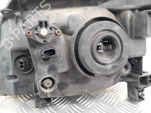 Right headlight NISSAN X-TRAIL I (T30) 2.2 dCi 4x4 | BP29200394C29 