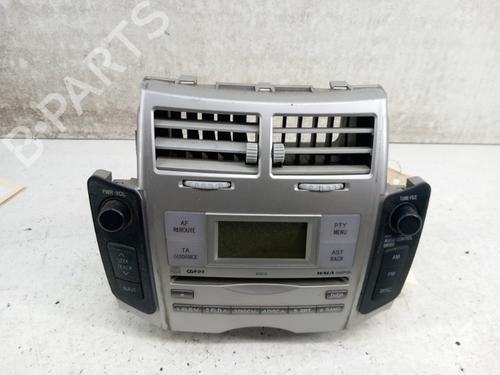 Radio TOYOTA YARIS (_P9_) 1.4 D-4D (NLP90_, NLP90R) | BP28734686E6 