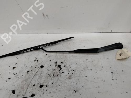 Used Front windshield wiper arm Front windshield wiper arm 36425009 36425009