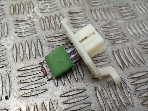 heater-resistor-ford-focus-iii-turnier-2010-2011-2012-2013-2014-2015-2016-2017-2018-2019-2020-32864249 main image