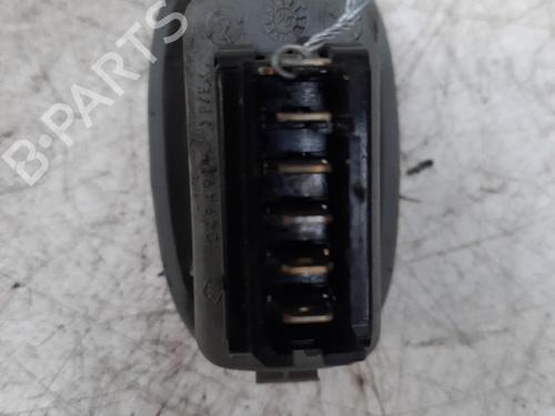 Raamschakelaar links achter RENAULT SCÉNIC I MPV (JA0/1_, FA0_) 1.9 dCi (JA05, JA1F) (102 hp) 28789466