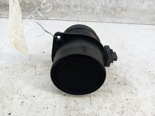 Used Mass air flow sensor Mass air flow sensor SKODA SUPERB II Estate (3T5) 2.0 TDI 16V (140 hp) 28743799 28743799