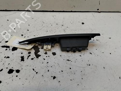Used Right rear window switch MAZDA 6 Hatchback (GG) 2.0 DI (GG14) (121 hp) 28794389