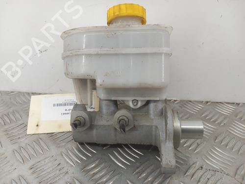 Used Brake master cylinder IVECO DAILY VI Van 35S21, 35C21, 40C21, 50C21 (205 hp) 28756556