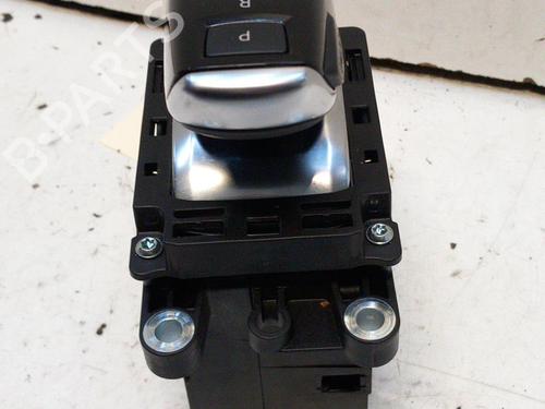 Used Gear lever Gear lever PEUGEOT 3008 II SUV (MC_, MR_, MJ_, M4_) 2.0 BlueHDi 150 (MJAHXH, MJAHXV, MJAHXG, MJAHSH, MJAHRH,... (150 hp) 28794089 28794089