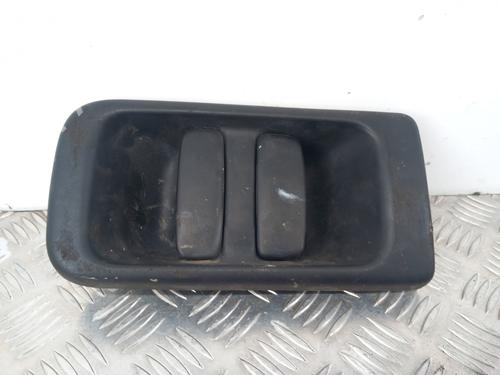 Poignée extérieure arrière droite RENAULT MASTER II Van (FD) 2.5 dCi (FD02) (101 hp) 31091780