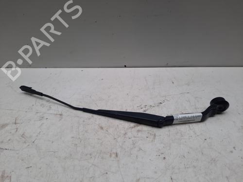 Used Front windshield wiper arm Front windshield wiper arm FORD KUGA II (DM2) 1.5 TDCi (120 hp) 36425334 36425334