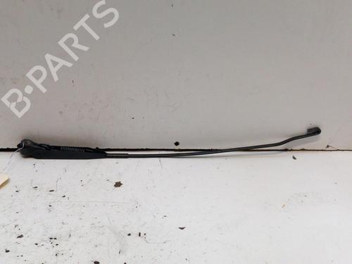 Used Front windshield wiper arm OPEL CORSA C (X01) 1.7 DTI (F08, F68) (75 hp) 28767353