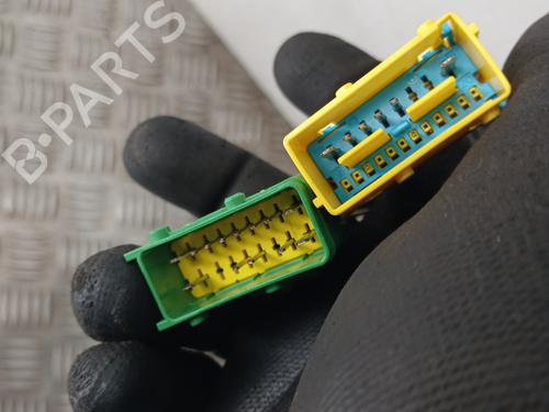 right-front-door-peugeot-208-i-ca_-cc_-2012-2013-2014-2015-2016-2017-2018-2019-2020-2021-33012195 main image