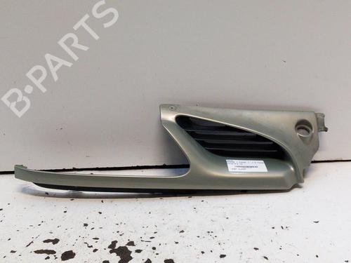 Used Grille RENAULT MEGANE I (BA0/1_) 1.6 e (BA0F, BA0S) (90 hp) 28794442