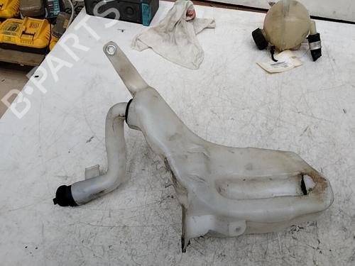 Used Windscreen washer tank Windscreen washer tank FIAT BRAVO II (198_) 1.6 D Multijet (198AXM1B) (90 hp) 28752221 28752221