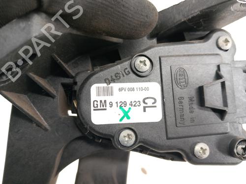 pedal-opel-corsa-c-x01-2000-2001-2002-2003-2004-2005-2006-2007-2008-2009-28733656 main image