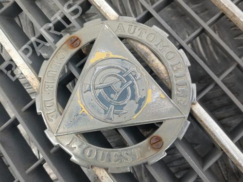 grille-mercedes-benz-e-class-t-model-s124-1993-1994-1995-1996-30597218 main image