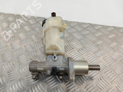 Used Brake master cylinder Brake master cylinder PEUGEOT 407 SW (6E_, 6D_) 2.0 HDi (140 hp) 28739560 28739560