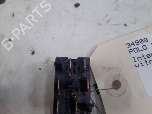 Used Right front window switch VW POLO III (6N1) 60 1.4 (60 hp) 28775935