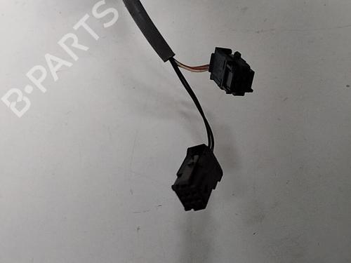 Left mirror PEUGEOT 1007 (KM_) 1.4 HDi | BP28747408C26 