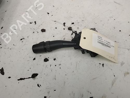 Used Steering column stalk HYUNDAI TRAJET (FO) 2.0 CRDi (113 hp) 28769257