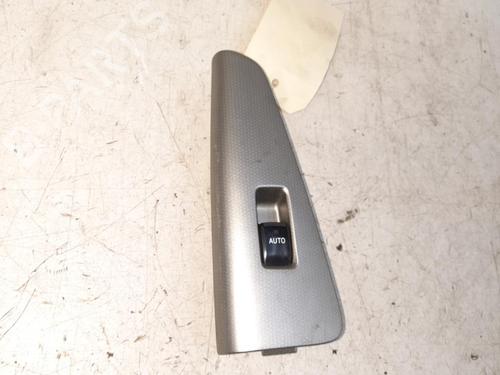 Used Right rear window switch Right rear window switch TOYOTA COROLLA Verso (_E12_) 2.0 D-4D (CDE120_, CDE120R) (90 hp) 28771493 28771493