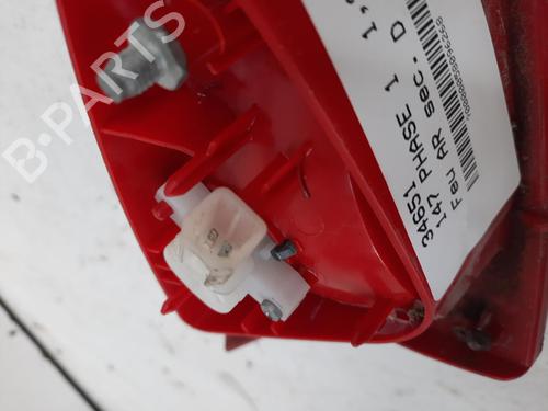 right-tailgate-light-alfa-romeo-147-937_-2000-2001-2002-2003-2004-2005-2006-2007-2008-2009-2010-28791509 main image