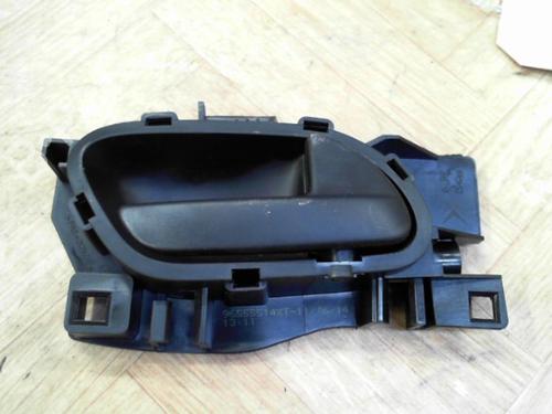 Used Front right interior door handle PEUGEOT 208 I (CA_, CC_) 1.4 HDi (68 hp) 28765976