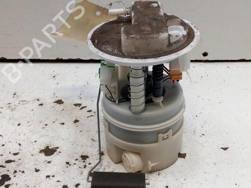 Used Fuel pump DACIA SANDERO 1.4 (BS0C, BS0A, BS0G, BS1F, BS0E) (75 hp) 28755759