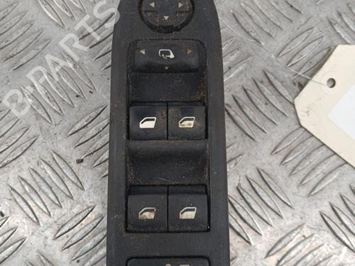 Comutador vidro frente esquerdo CITROËN C5 III (RD_) 2.0 HDi 140 (RDRHF8, RDRHFA, RDRHA8, RDRHAJ) (140 hp) 31966990