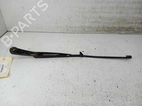 Used Front windshield wiper arm Front windshield wiper arm FIAT PUNTO (176_) 55 1.1 (54 hp) 28740237 28740237