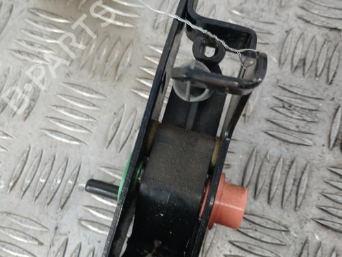 Used Clutch pedal Clutch pedal RENAULT CLIO II (BB_, CB_) 1.2 (BB0A, BB0F, BB10, BB1K, BB28, BB2D, BB2H, CB0A,... (58 hp) 30308109 30308109