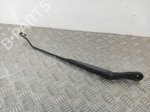 Used Front windshield wiper arm NISSAN MICRA III (K12) 1.5 dCi (65 hp) 29147011