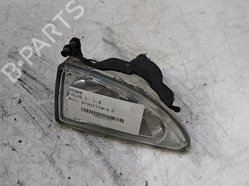 Used Right front fog light FORD FOCUS I (DAW, DBW) 1.6 16V (100 hp) 28771386
