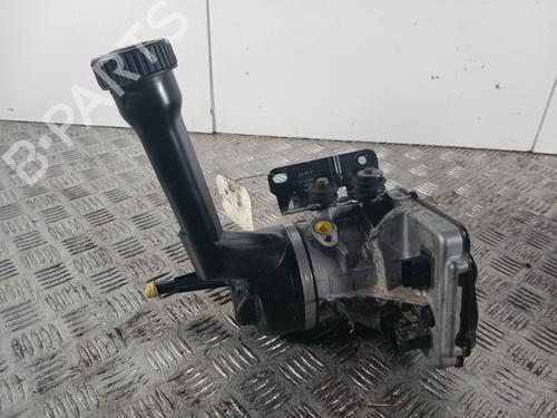 Used Steering pump Steering pump 30597207 30597207
