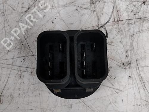 Used Left front window switch FORD FIESTA IV (JA_, JB_) 1.25 i 16V (75 hp) 28775265
