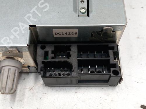 radio-renault-scenic-ii-jm01_-2003-2004-2005-2006-2007-2008-2009-2010-28793108 main image