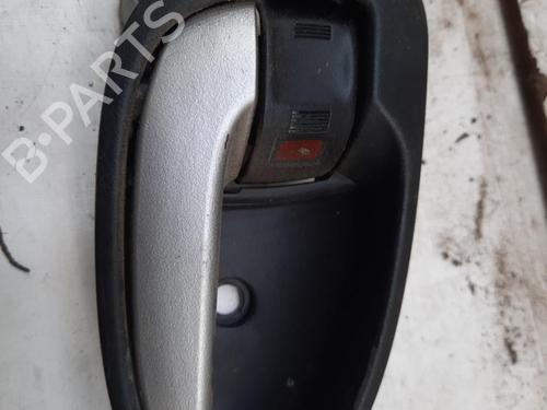 Poignée intérieure avant gauche TOYOTA YARIS (_P9_) 1.3 VVT-i (SCP90_, SCP90R) (87 hp) 28771753