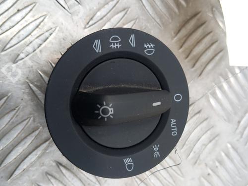 Used Headlight switch Headlight switch AUDI A6 C6 (4F2) 2.0 TDI (140 hp) 28742045 28742045