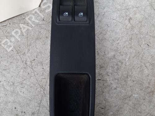 Used Left front window switch FIAT PUNTO EVO (199_) 1.3 D Multijet (199AXC1A, 199BXC1A, 199AXT1A, 199BXT1A) (75 hp) 28774240