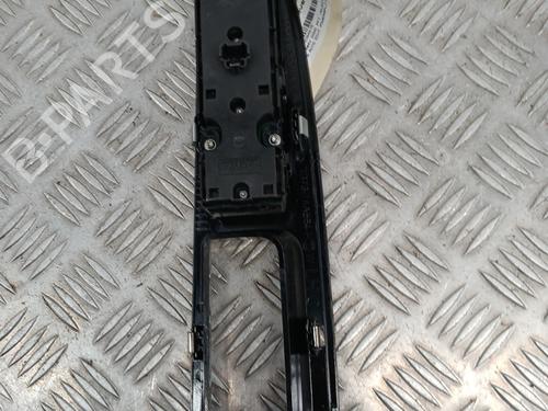 Used Left front window switch Left front window switch FORD MONDEO V Turnier (CF) 2.0 Hybrid iVCT (188 hp) 31070591 31070591