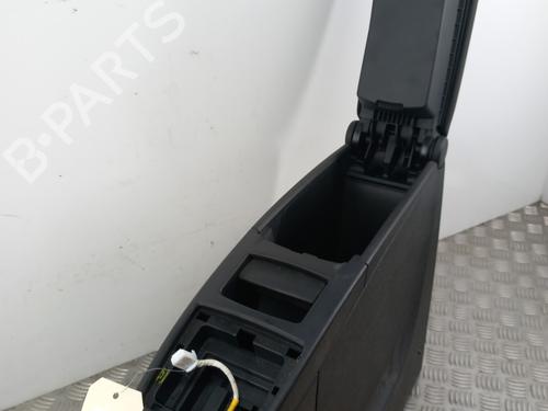 Used Armrest / Center console Armrest / Center console RENAULT SCÉNIC III (JZ0/1_) 1.5 dCi (110 hp) 29456510 29456510