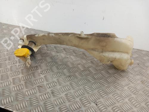Used Windscreen washer tank RENAULT MEGANE I (BA0/1_) 1.4 e (BA0E, BA0V) (75 hp) 28741725