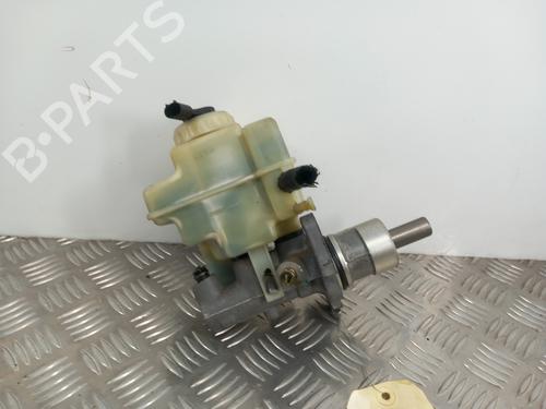 Used Brake master cylinder BMW 5 (E39) 525 d (163 hp) 28744621