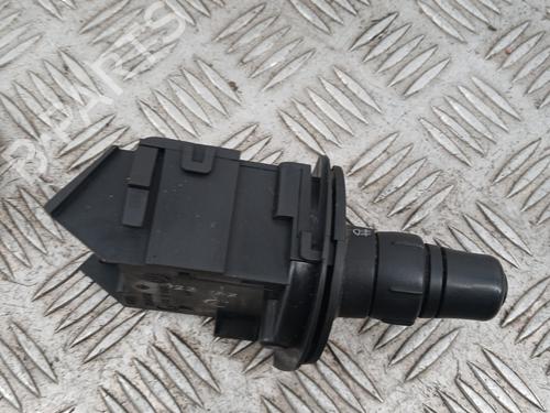 Used Switch Switch RENAULT GRAND SCÉNIC II (JM0/1_) 2.0 dCi (JM1K) (150 hp) 33534009 33534009