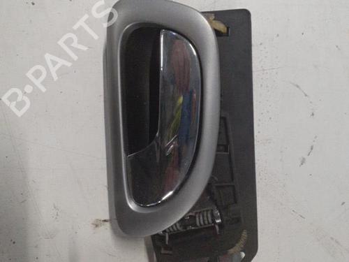 Venstre foran invendig håndtak PEUGEOT 307 Break (3E) 1.6 HDi 110 (109 hp) 28754669