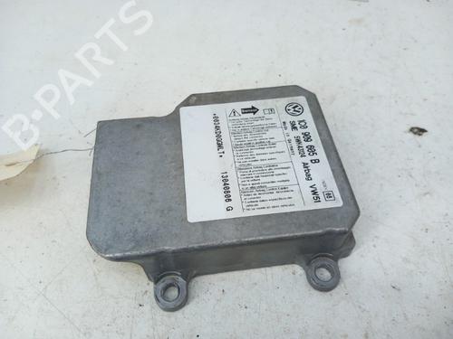 Used ECU airbags VW PASSAT B5.5 (3B3) 1.9 TDI (130 hp) 28738259