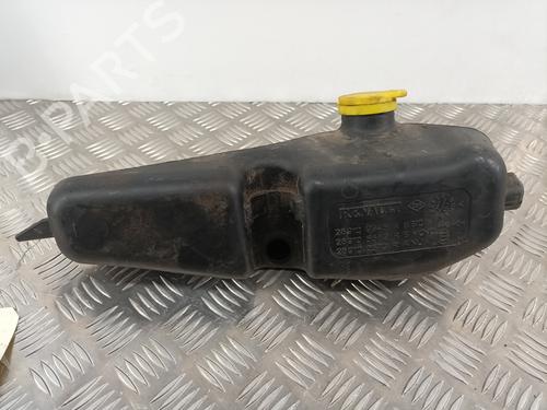 Used Windscreen washer tank DACIA SANDERO II 1.5 dCi (90 hp) 28743049