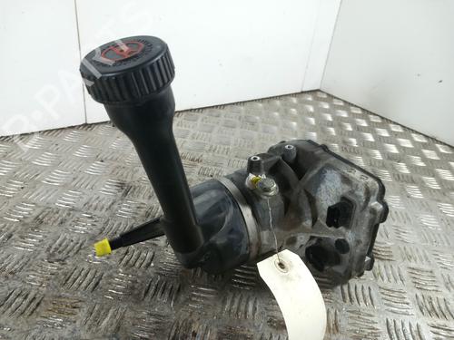 Used Steering pump PEUGEOT 308 I (4A_, 4C_) 1.6 HDi (109 hp) 28782657