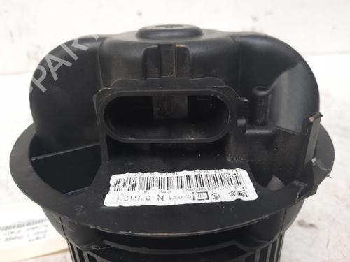 Used Heater blower motor TOYOTA AYGO (_B1_) 1.0 (KGB10_, KGB10R) (68 hp) 28775064