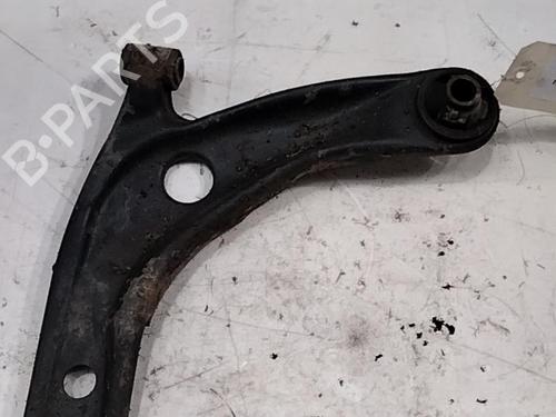 Used Left front suspension arm Left front suspension arm TOYOTA YARIS (_P9_) 1.3 VVT-i (SCP90_, SCP90R) (87 hp) 28760279 28760279