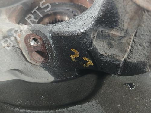 right-front-steering-knuckle-renault-clio-v-b7_-2019-38675961 main image
