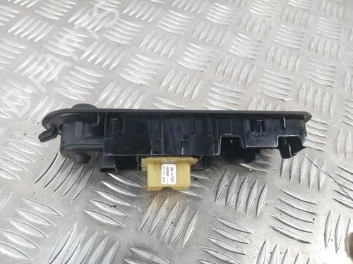 Left front window switch RENAULT CLIO IV (BH_) 0.9 TCe 90 (BHNF, BHMA, BHMH, BHJK, BHJR) | BP28782213I27